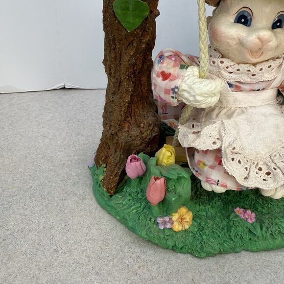 Vintage Fabric Mach's Resin Easter Bunnies Picnic Swinging Set‎ - Picture 13 of 15